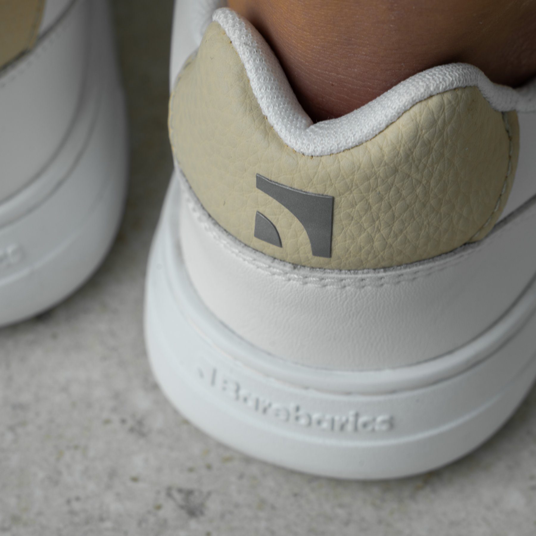 Босоногие кроссовки Barebarics Zing бело-кремовые