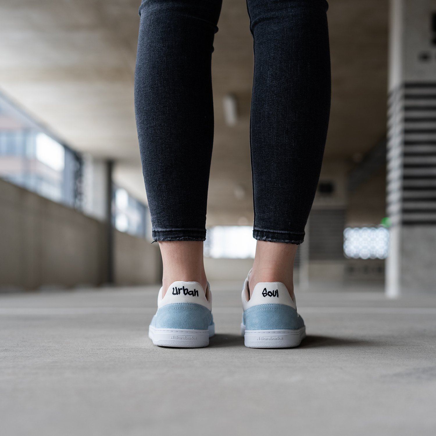 Босоногие кроссовки Barebarics Legend голубые