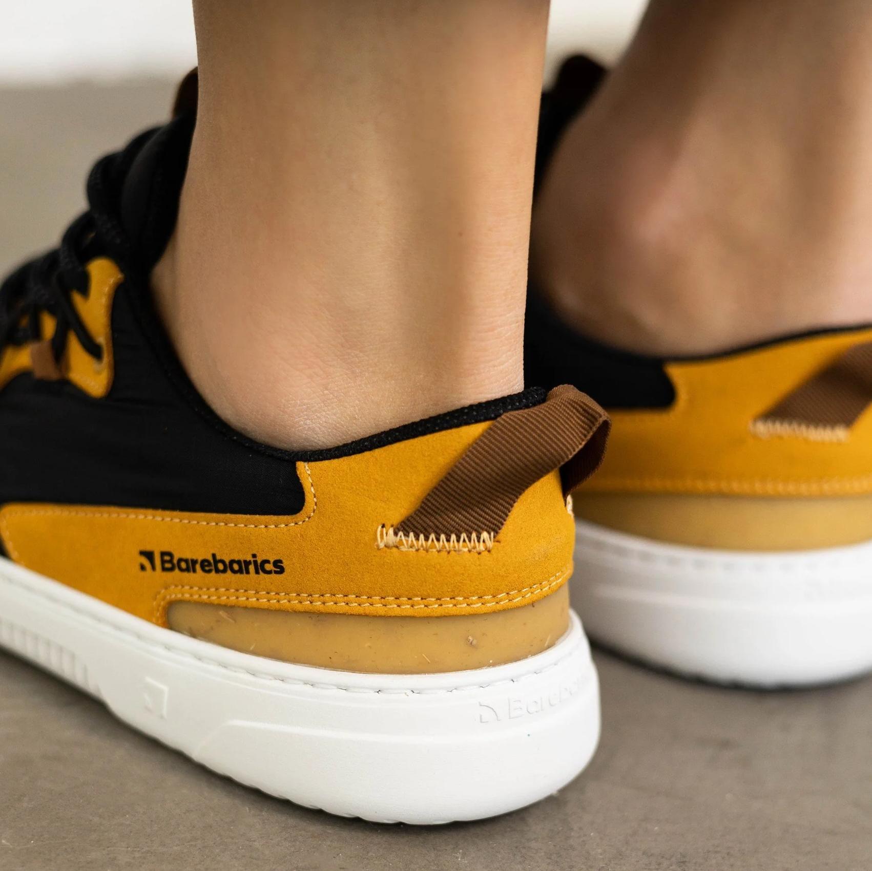Кроссовки Barebarics Revive желтые
