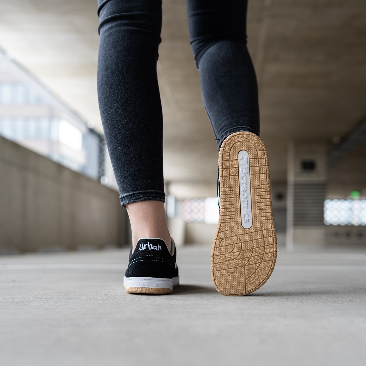 Босоногие кроссовки Barebarics Legend черные