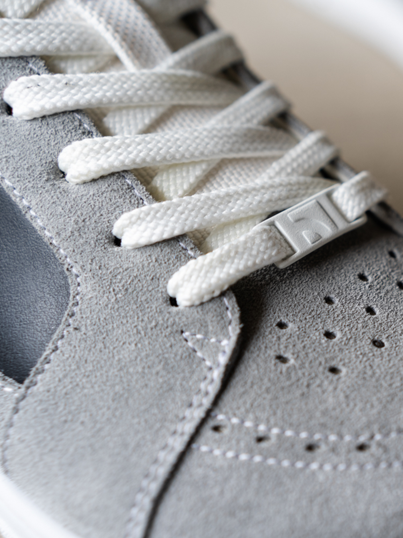 Босоногие кроссовки Barebarics Legend серые