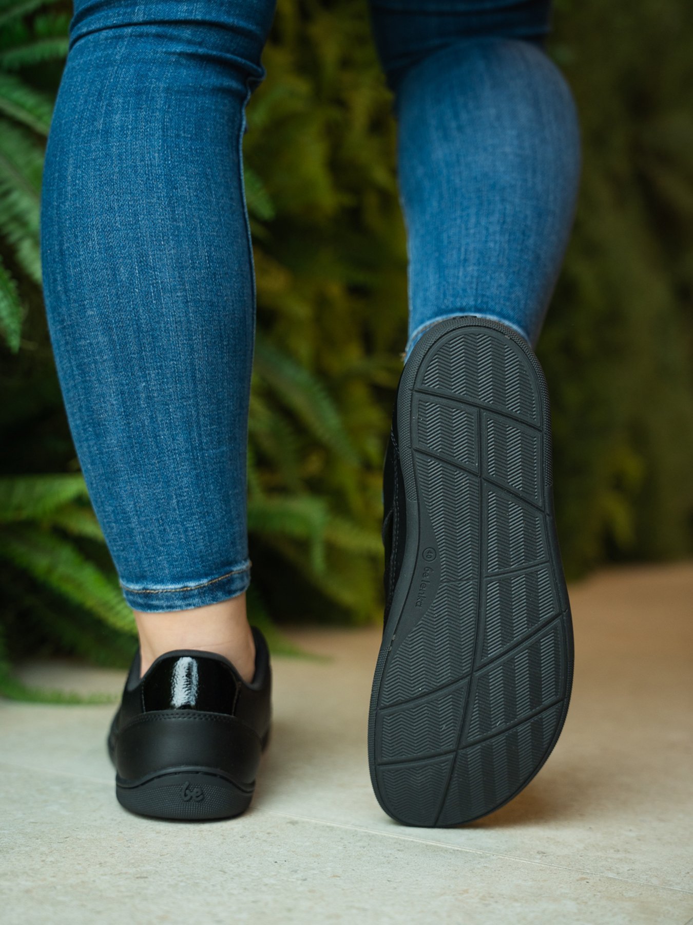 Босоногие кроссовки Be Lenka Cellestia черные