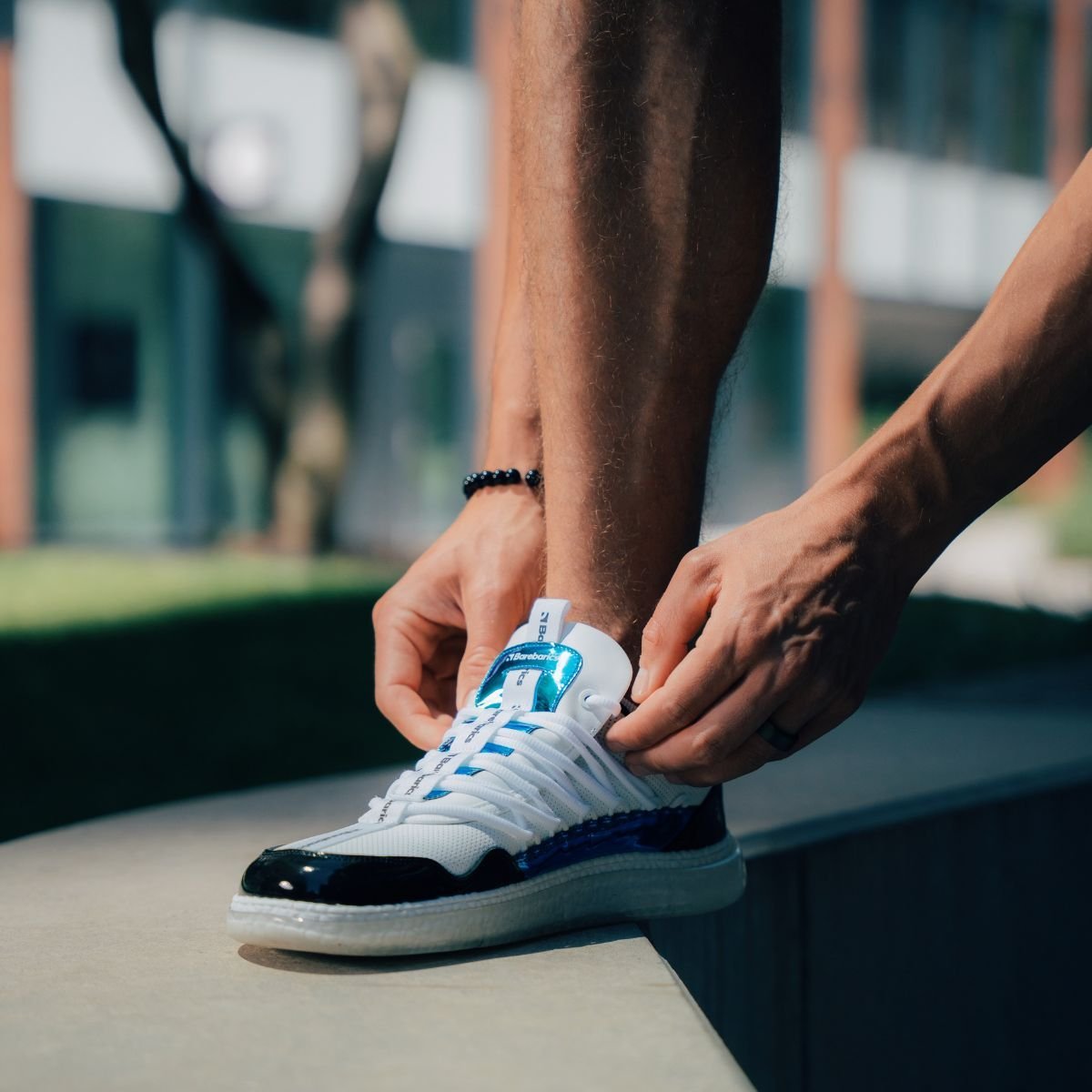 Кроссовки Barebarics Futura белые