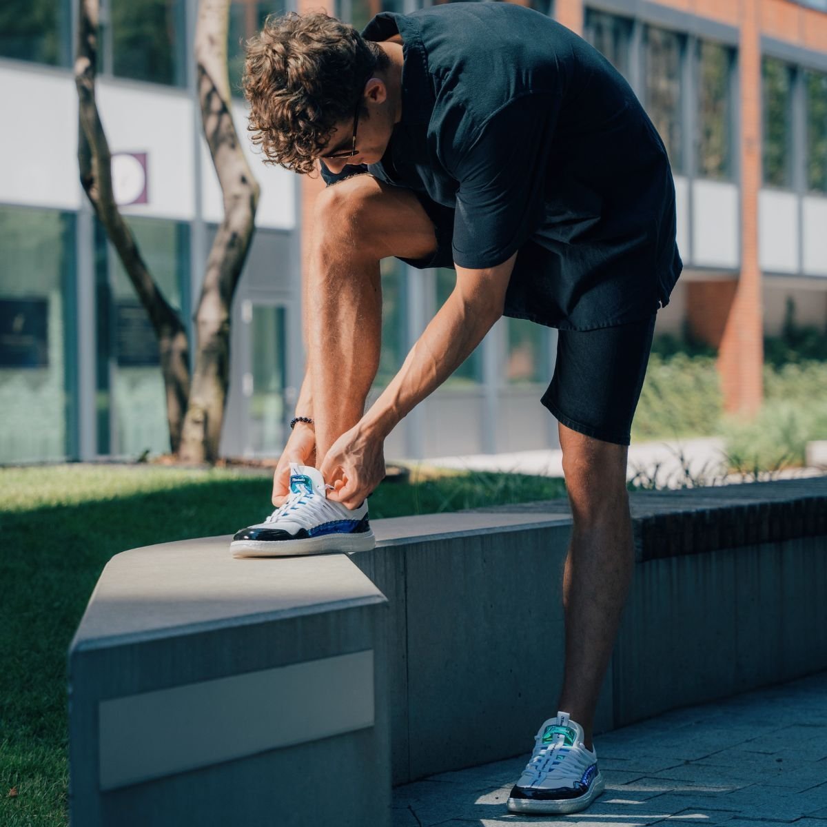 Кроссовки Barebarics Futura белые