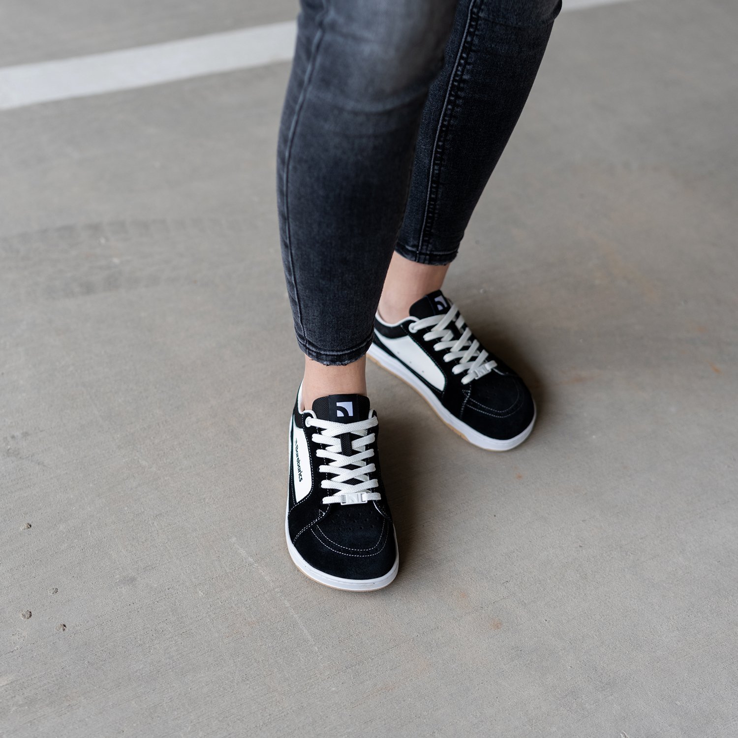 Босоногие кроссовки Barebarics Legend черные