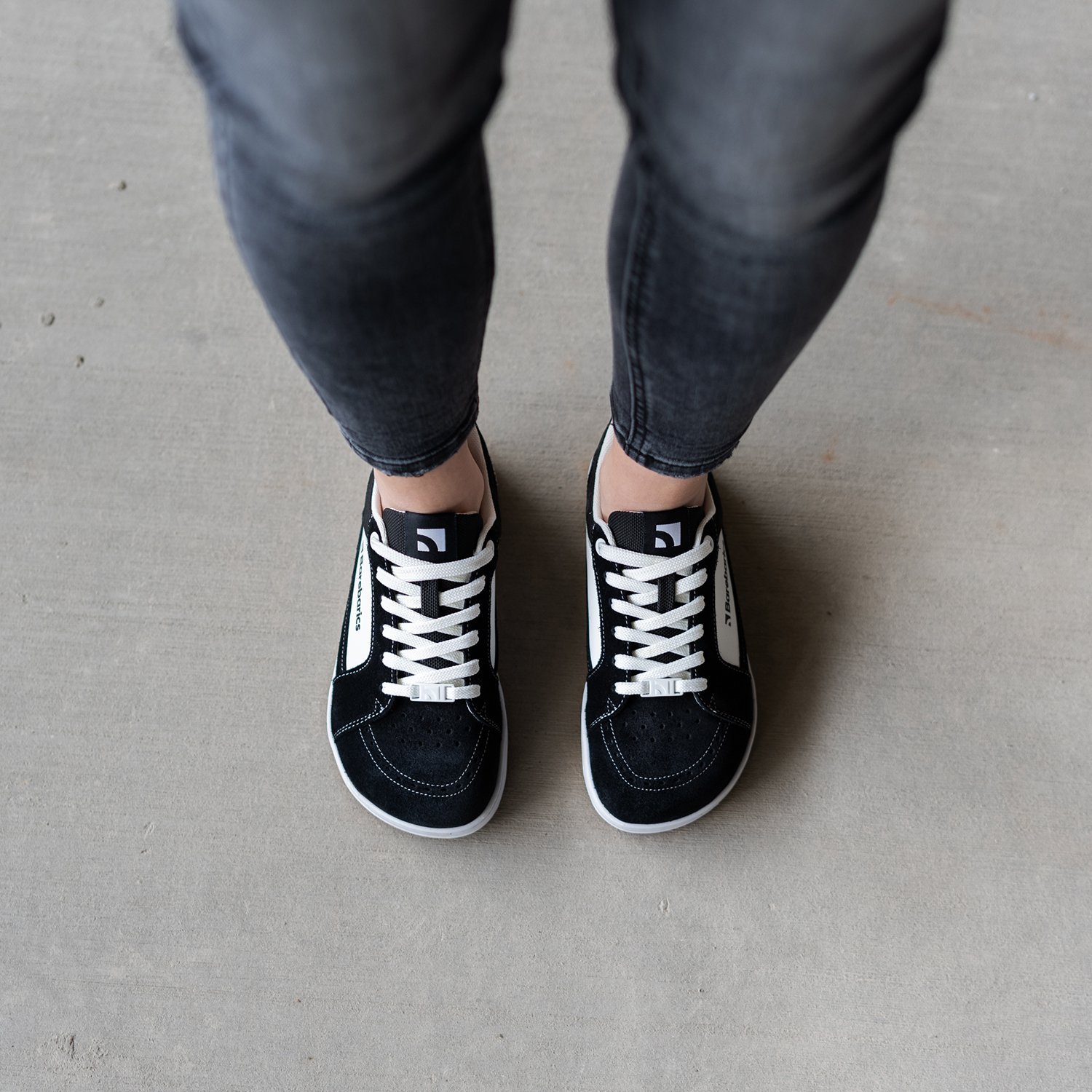 Босоногие кроссовки Barebarics Legend черные