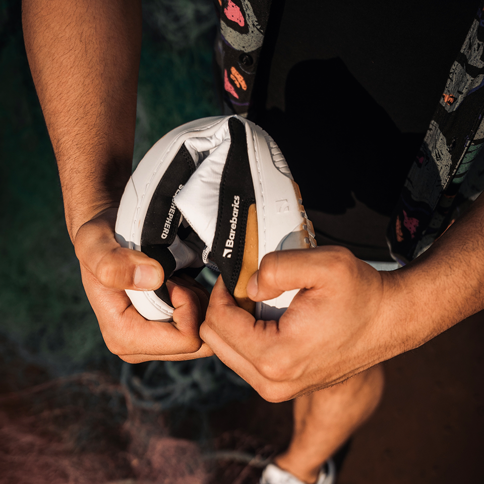 Босоногие кроссовки Barebarics Revive Orca белые