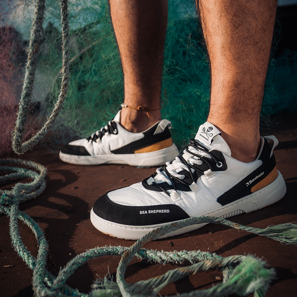 Босоногие кроссовки Barebarics Revive Orca белые