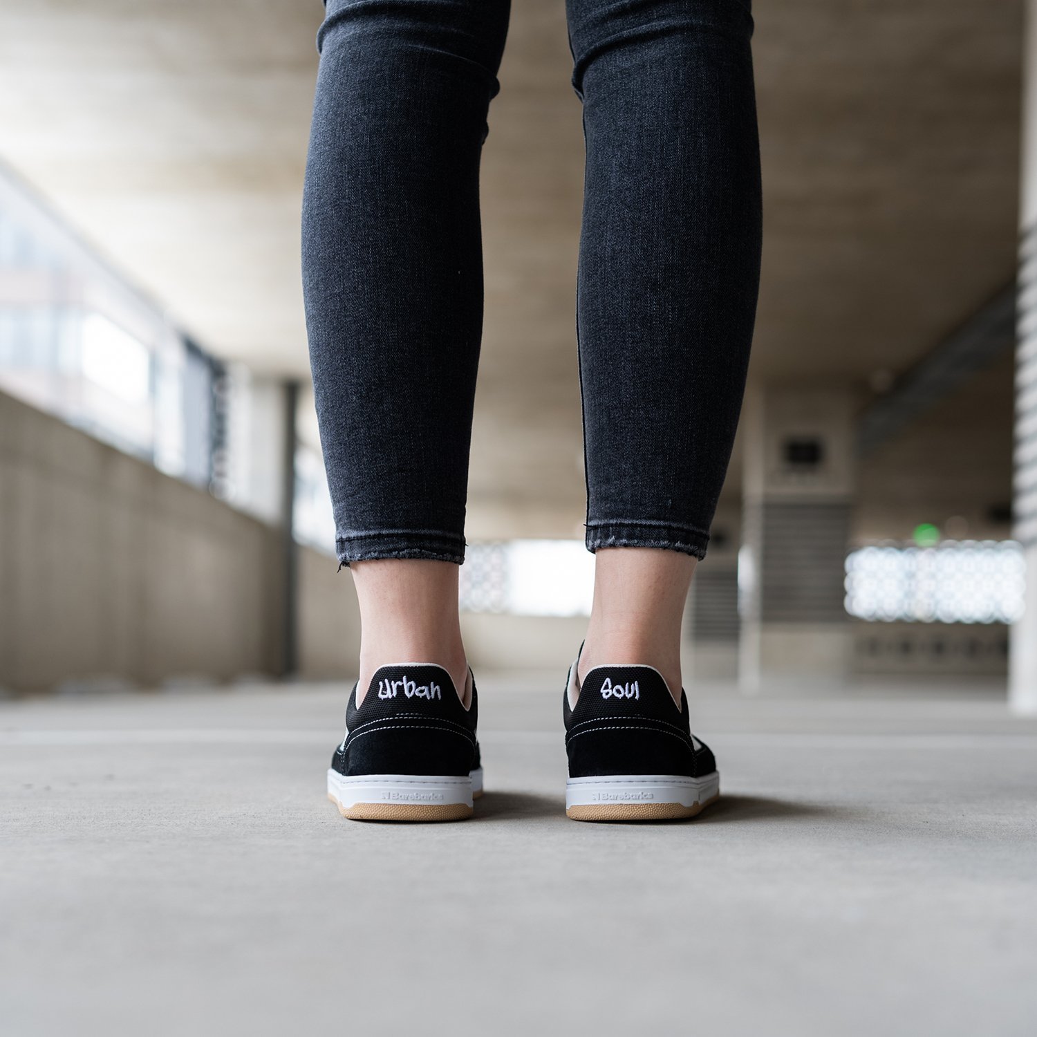 Босоногие кроссовки Barebarics Legend черные