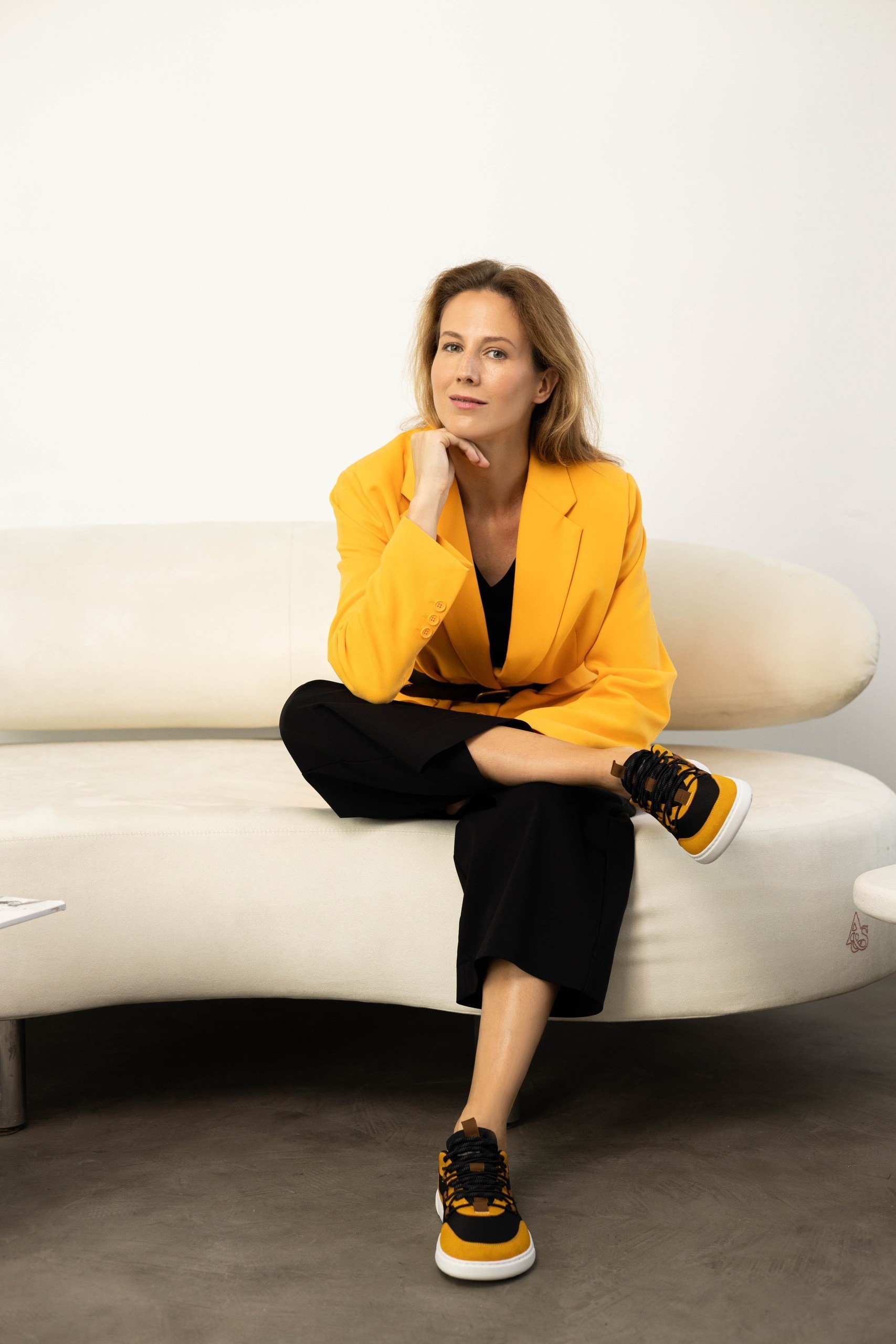 Кроссовки Barebarics Revive желтые