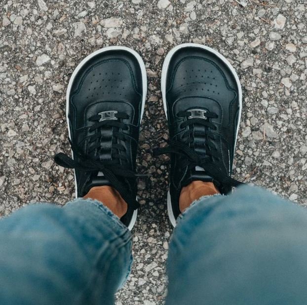 Кроссовки Barebarics Zing черные/белые